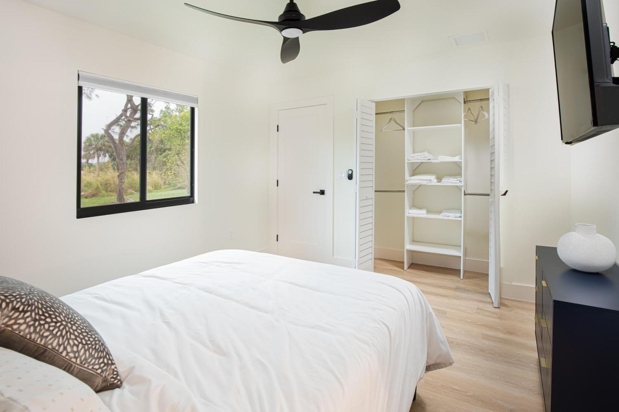 Velvet Bloom Unique Location 3Mil To Downtown Villa เนเปิลส์ ภายนอก รูปภาพ